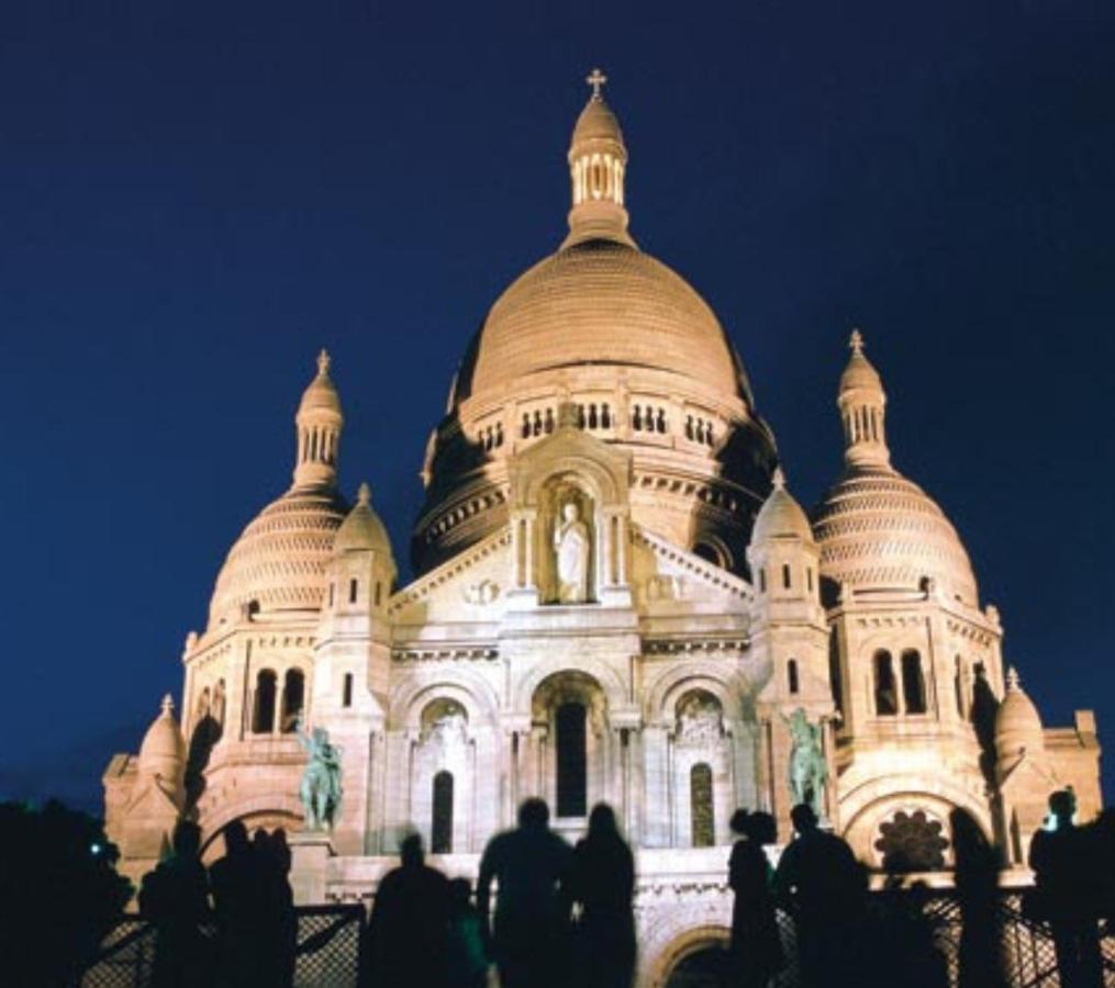 Plug Inn Montmartre By Hiphophostels Paris Exteriör bild